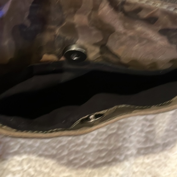 Frye and Co. leather camo bag - Picture 7 of 7